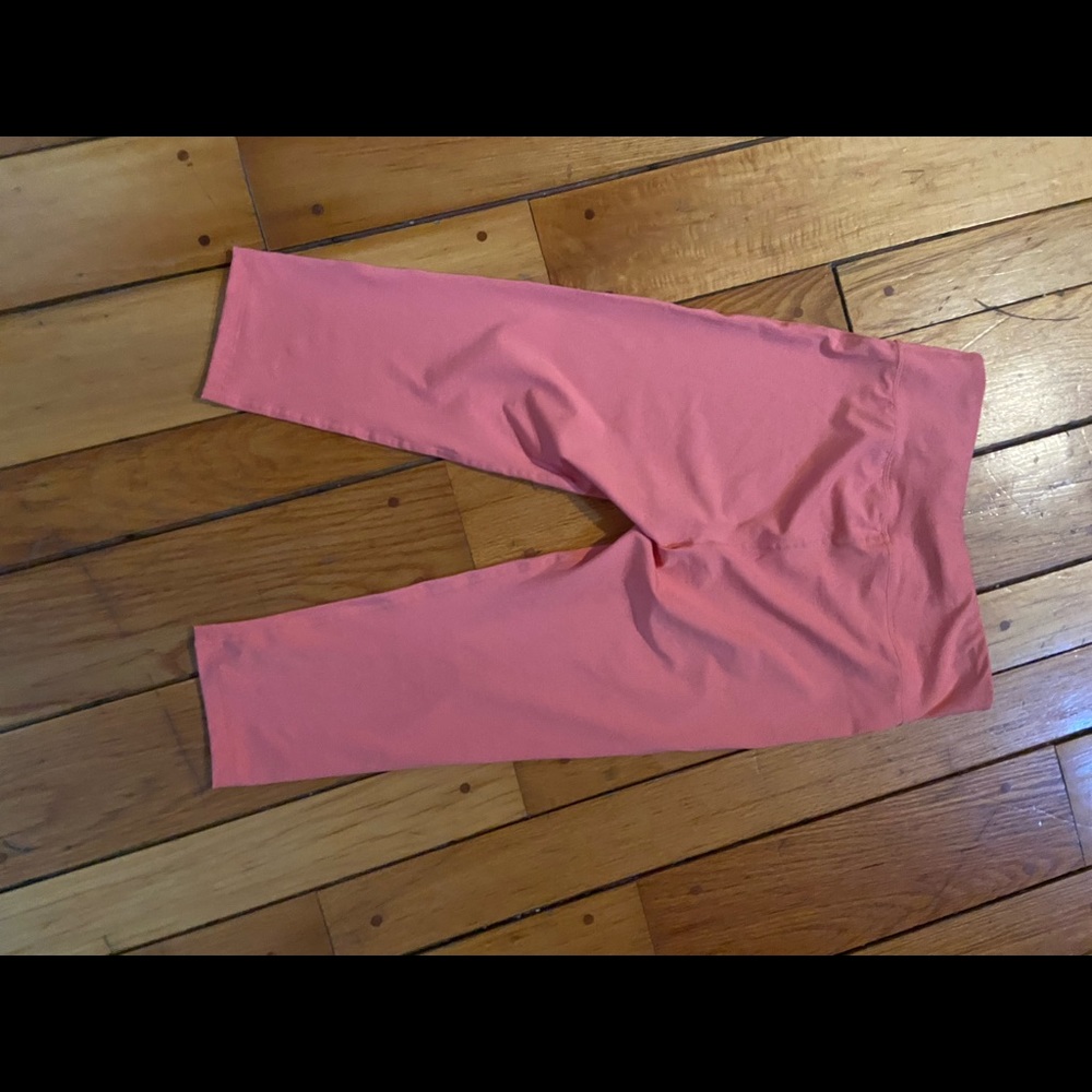 Orange Capri workout pants - Picture 3 of 5